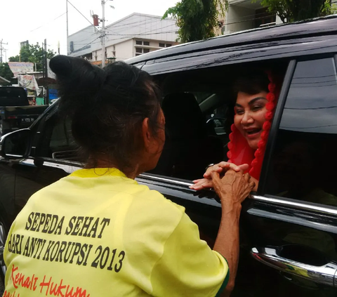 Tak berhenti dari situ, Ita juga pernah menjadi Direktur Utama PT Adita Farasjaya di tahun 2003 hingga 2005 dan menjabat sebagai Direktur Utama PT Sarana Patra Hulu Cepu pada 2006 sampai 2015 silam. 