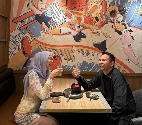 Potret Raffi Ahmad Makan Bareng Desy Ratnasari, Netizen Singgung Nagita Slavina Hingga Nostalgia Bunga Mawar