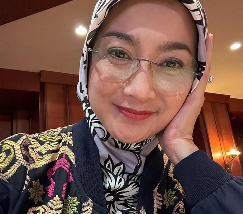 Potret Raffi Ahmad Makan Bareng Desy Ratnasari, Netizen Singgung Nagita Slavina Hingga Nostalgia Bunga Mawar