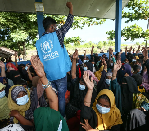 Pengungsi Rohingya Terus Bertambah, Mahfud MD: Orang Aceh, Sumut, Riau Sudah Keberatan