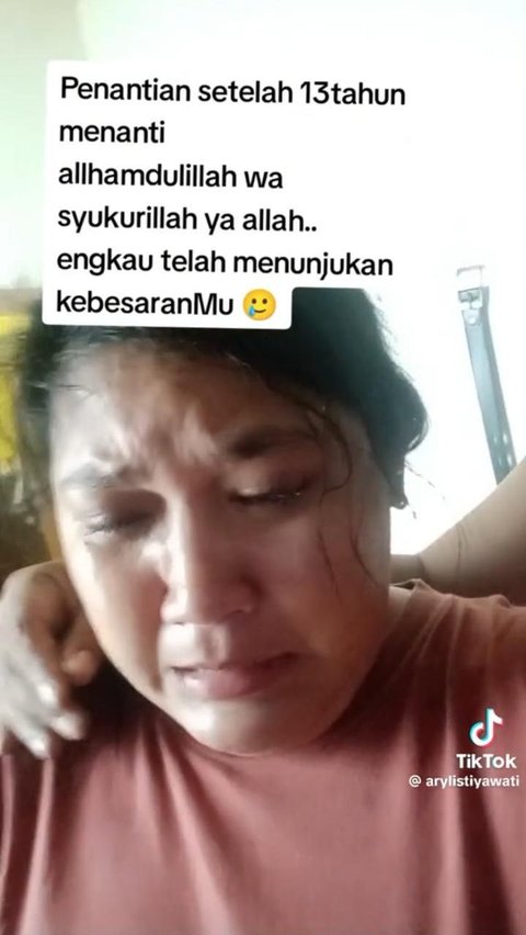 13 Tahun Menanti Buah Hati, Momen Haru Wanita Menangis saat Tau Positif Hamil Ini Viral