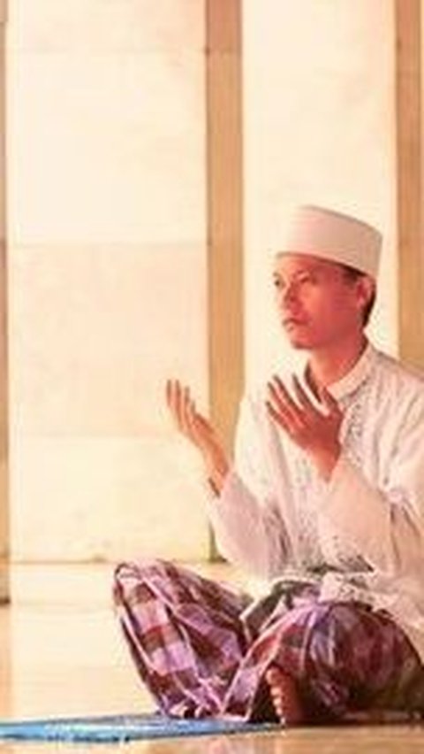 Rasulullah SAW selalu membaca doa di bawah ini saat hujan turun:<br><br>