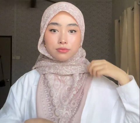 Tutorial Style Hijab Flowy Menutup Dada, Practical and Sweet