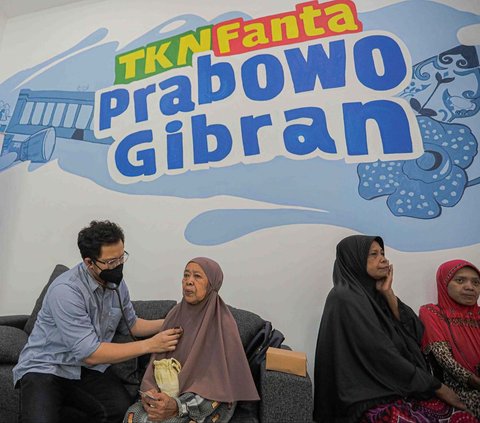 TIm Kampanye Nasional (TKN) Fanta Prabowo-Gibran menggelar tes kesehatan gratis. Layanan ini berlangsung di Gedung TKN Fanta HQ, Jalan Surabaya, Jakarta, pada Rabu (6/12/2023).