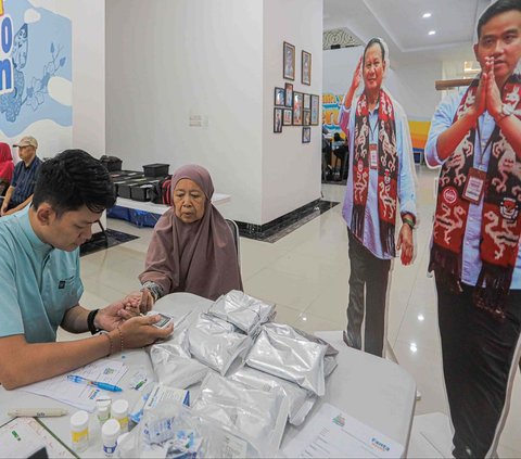 FOTO: TKN Fanta Prabowo-Gibran Gelar Cek Kesehatan Gratis