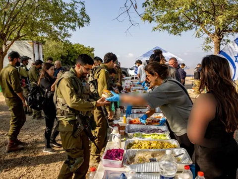 Tentara Israel di Gaza Alami Diare Massal Akibat Keracunan Makanan