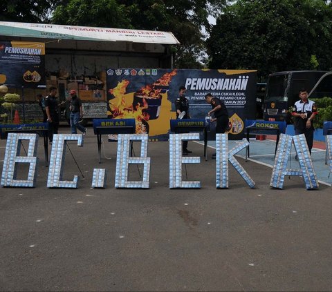 FOTO: Bea Cukai Bekasi Musnahkan Rokok dan Miras Ilegal, Nilainya Tembus Rp 8,14 Miliar