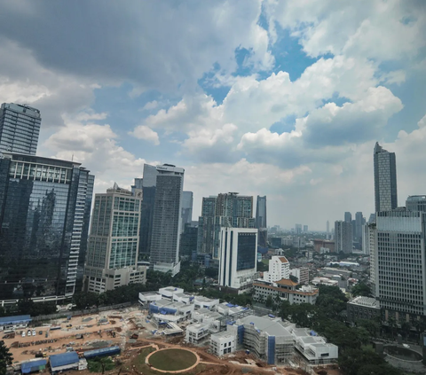 Ekonomi Indonesia Diprediksi Tak Capai 5 Persen di 2024, Inflasi Aman?