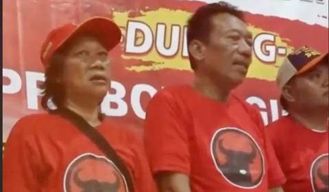 Dalam video tersebut, sejumlah orang mengenakan kaos berlogo PDIP berada di satu ruangan. <br>