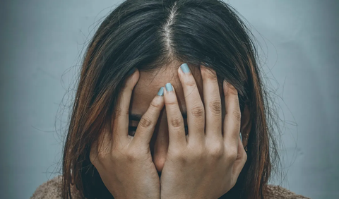Wanita Lebih Sering Merenung saat Depresi