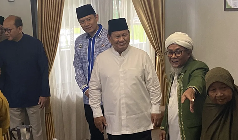 Tak hanya itu, Prabowo juga memberikan beasiswa kepada generasi muda Palestina. <br>