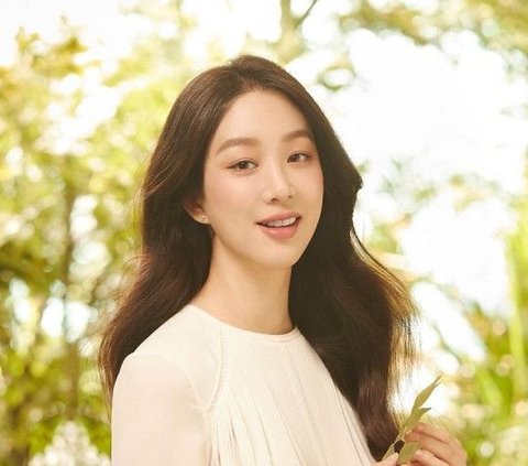 5. Jung Ryeo Won - Yoana Jung