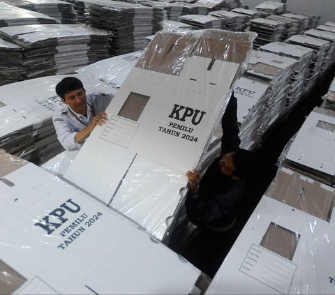 FOTO: Jutaan Kotak Suara Telah Didistribusikan Jelang Pemilu 2024
