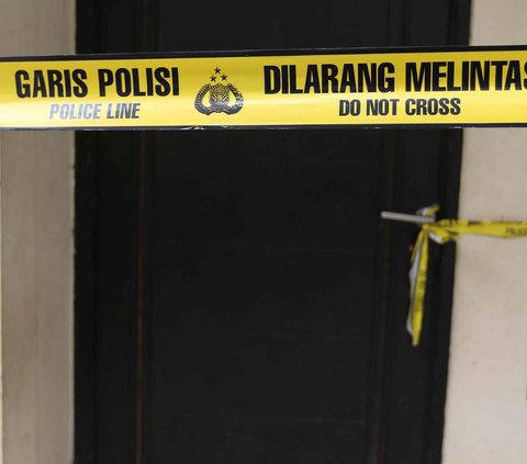 FOTO: Penampakan Rumah Lokasi Pembunuhan 4 Anak di Jagakarsa, Garis Polisi Dipasang Mengeliling
