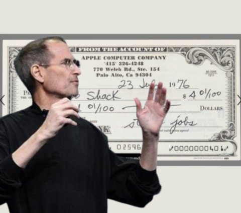 Cek tersebut ditulis tangan langsung oleh sang pendiri Apple, Steve Jobs dengan jumlah transaksi sebesar 4,01 USD pada tanggal 23 Juli 1976.