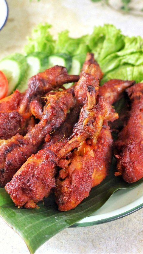 Resep Ayam Bakar Viral, Simpel Banget Cuma Pakai 3 Bumbu Instan<br>