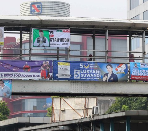 FOTO: Penampakan Spanduk dan Baliho Kampanye Bertebaran di Jakarta: Rusak Pemandangan hingga Langgar Aturan