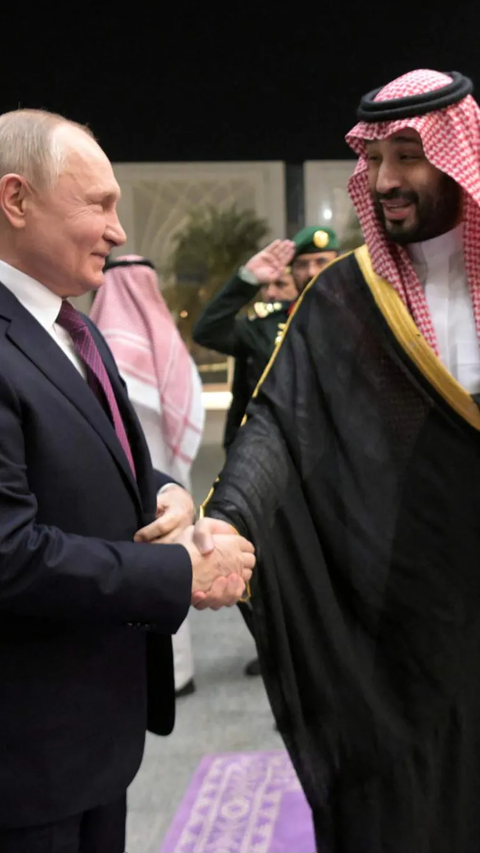 FOTO: Di Tengah Agresi Israel, Putin Kunjungi UAE dan Arab Saudi untuk Temui Pangeran MbS dan Presiden Sheikh MbZ