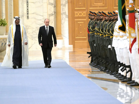 FOTO: Di Tengah Agresi Israel, Putin Kunjungi UEA dan Arab Saudi untuk Temui Pangeran MbS dan Presiden Sheikh MbZ