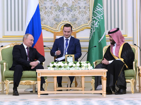 FOTO: Di Tengah Agresi Israel, Putin Kunjungi UEA dan Arab Saudi untuk Temui Pangeran MbS dan Presiden Sheikh MbZ