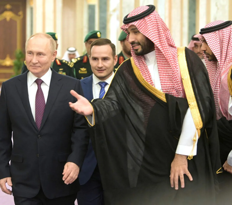 FOTO: Di Tengah Agresi Israel, Putin Kunjungi UEA dan Arab Saudi untuk Temui Pangeran MbS dan Presiden Sheikh MbZ