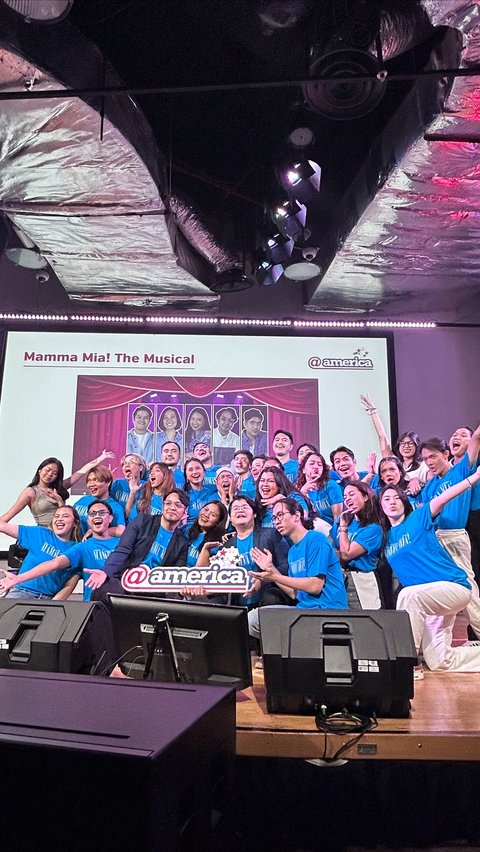 Musical Theater 'Mamma Mia! the Musical' Officially Releases Video Teaser and Poster