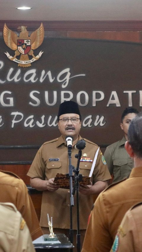 Lantik Pejabat Tinggi Pratama dan Pengawas di Pemkot Pasuruan, Ini Pesan Gus Ipul