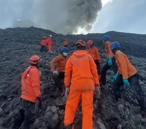 Erupsi Gunung Marapi Tewaskan 23 Pendaki, Polisi Selidiki Dugaan Kelalaian