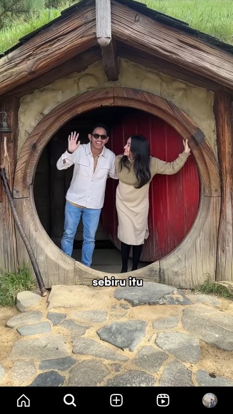 Foto-foto Sabrina Anggraini dan Belva Devara saat Berkunjung ke Lokasi Syuting Film The Hobbit di New Zealand, Seru Banget!