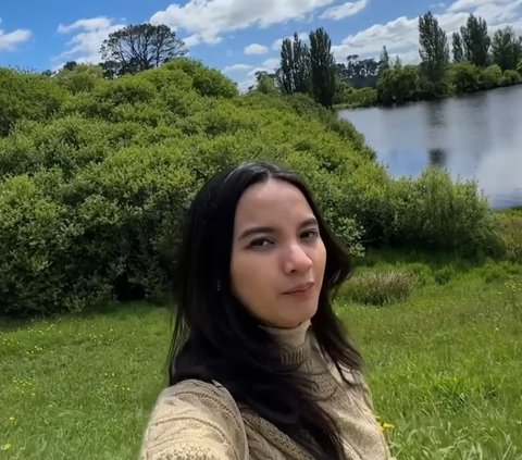 Foto-foto Sabrina Anggraini dan Belva Devara saat Berkunjung ke Lokasi Syuting Film The Hobbit di New Zealand, Seru Banget!