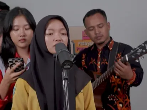 Viral Video Siswa Gantian Menyanyi Suaranya Merdu Semua, SMK di Jember Ternyata Punya Studio Musik Canggih