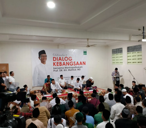 Strategi Mahfud Atasi Persoalan Pekerja Migran Indonesia di Malaysia