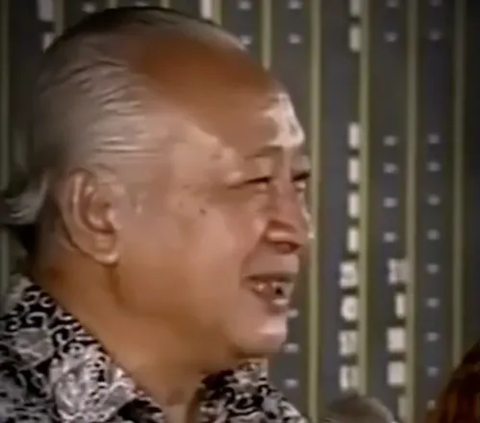 Momen Soeharto Jelaskan Makna Mendalam dari Huruf Aksara Jawa ‘Bisa Mengetahui Jati Diri’