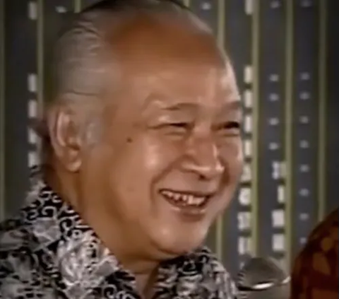 Momen Soeharto Jelaskan Makna Mendalam dari Huruf Aksara Jawa ‘Bisa Mengetahui Jati Diri’