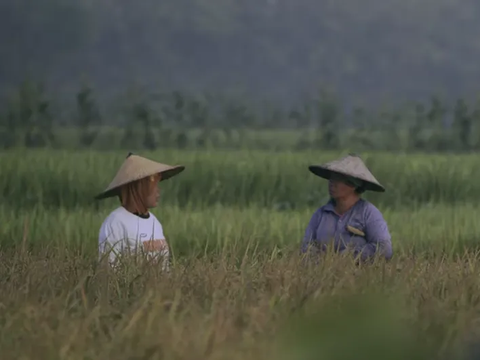 Juara Festival Dunia, Ini 4 Fakta Menarik Film Land of Blessings Ceritakan Kekayaan Tanah Lamongan