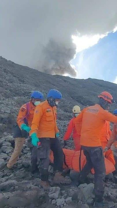 Kesaksian Pendaki Selamat saat Erupsi Marapi, Sebut Sempat Mendengar Suara dari Dalam Kawah