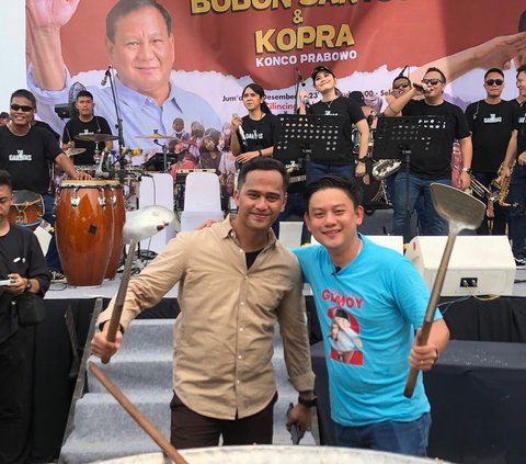 Momen Prabowo Masak Besar, Joget Gemoy hingga Bagi-Bagi Kaos di Jakarta Utara