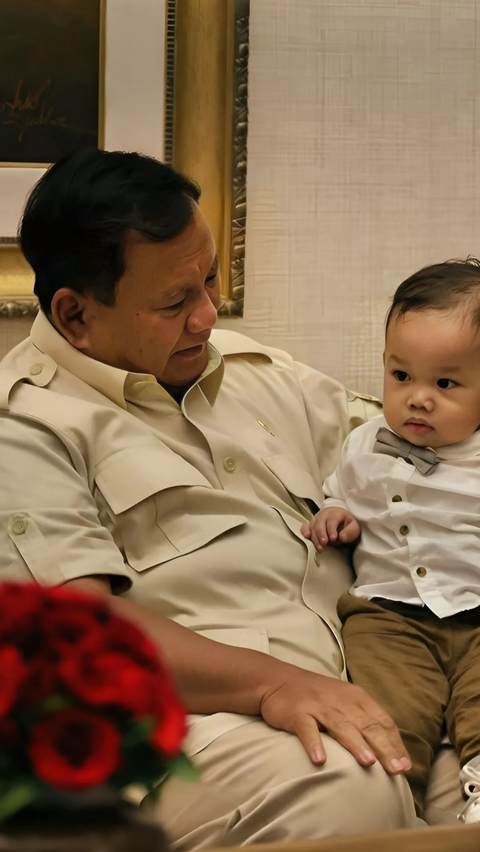Momen Lucu Pertemuan Prabowo dan Bayi Jenius Kenneth 'Kenkulus', Terima Sun Gemas Jelang Pulang
