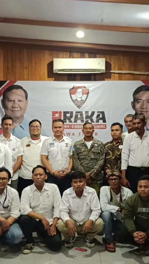 <br>Politisi Demokrat Kukuhkan Relawan di Kampung Halaman SBY: Gibran Jadi Wali Kota Produk Demokrasi