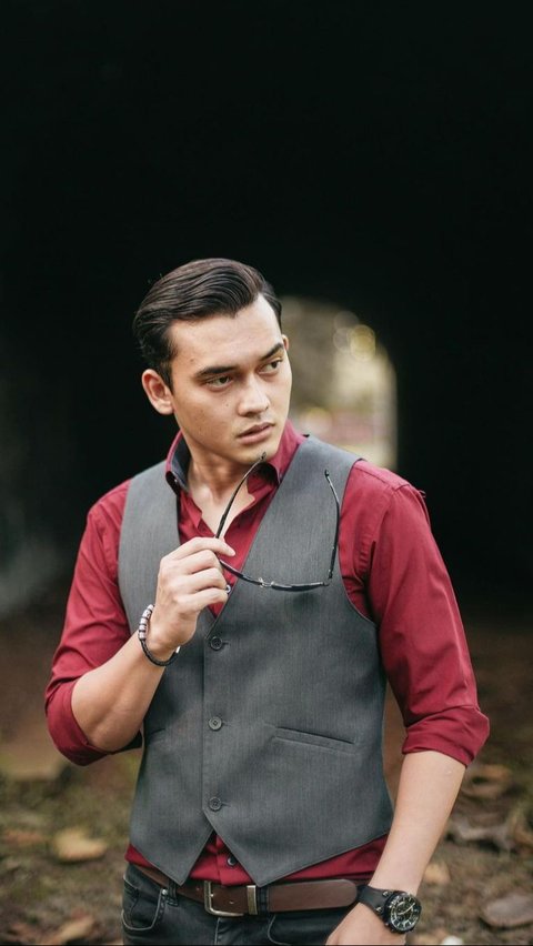 8 Portraits of Ikbal Fauzi's Luxurious Three-Story House, Aldebaran's Assistant in 'Ikatan Cinta'