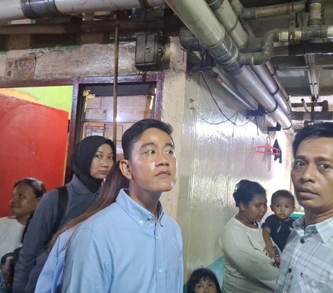 Gibran Ajak Warga Bersihkan Rusun Cilincing: Tidak Usah Tunggu Siapa Menang Pemilu