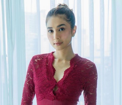 Being a Bridesmaid All Day, Mikha Tambayong Transforms from Calm to Bold with Makeup