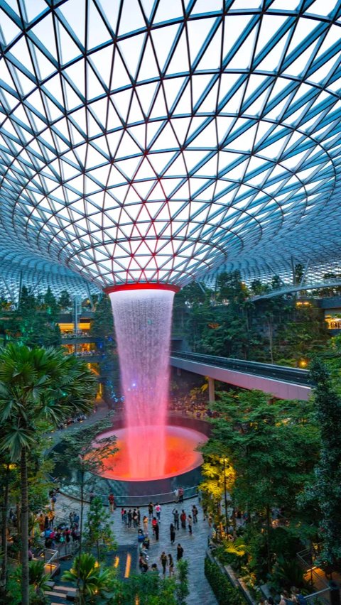 Pesona Changi: Gerbang Singapura Berpredikat Bandara Terbaik Dunia