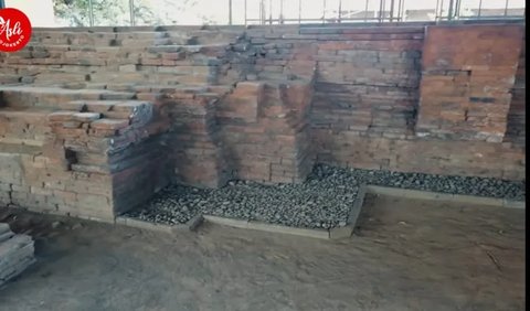 Di Dekatnya Ada Candi Kedaton