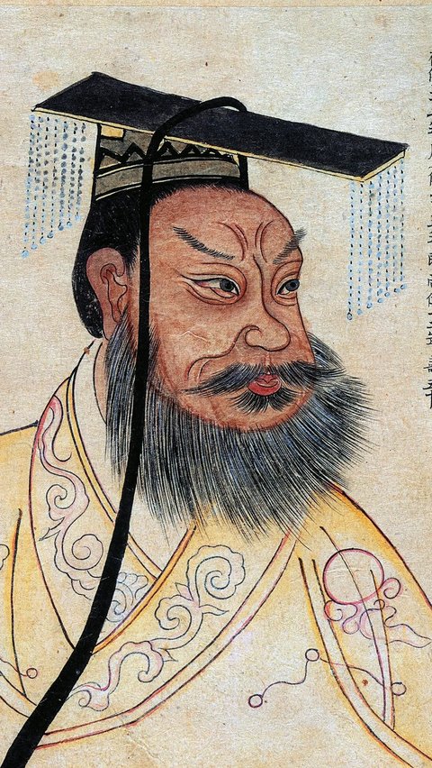 Qin Shi Huang adalah kaisar pertama Tiongkok