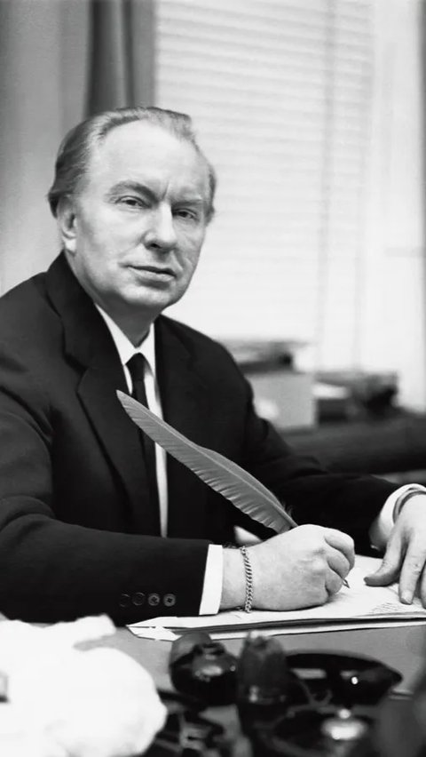 Dibentuk oleh L. Ron Hubbard