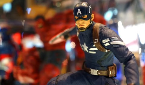 Mengoleksi action figure ternyata juga bisa memberikan kepuasaan tersendiri.