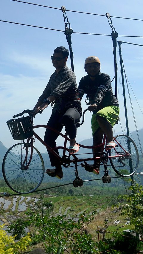 Anak Tiri Puncak Bogor