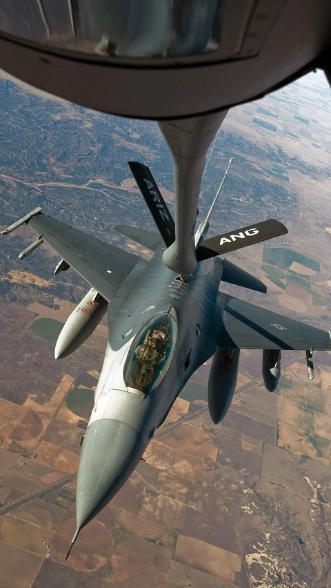 F-16 teruji di medan tempur