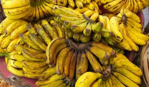 Pisang termasuk makanan yang bisa Anda konsumsi dan akan memunculkan rasa bahagia.